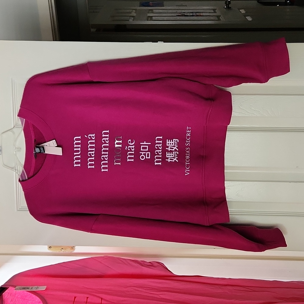 NWT Victoria's Secret mom croped sweatshirt